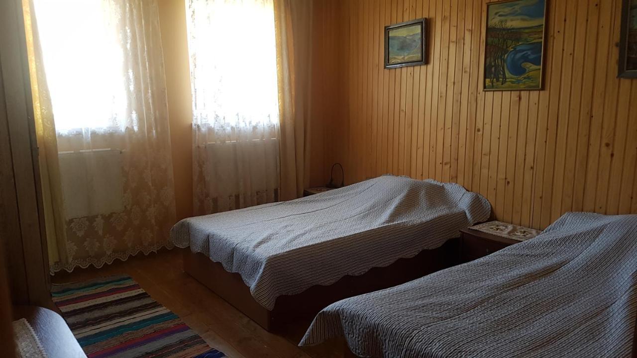 Pryvitannya Sontsyu Skhidnytsia Kültér fotó